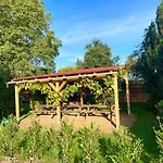Backesgarten Fuer 22 Personen * Neichen