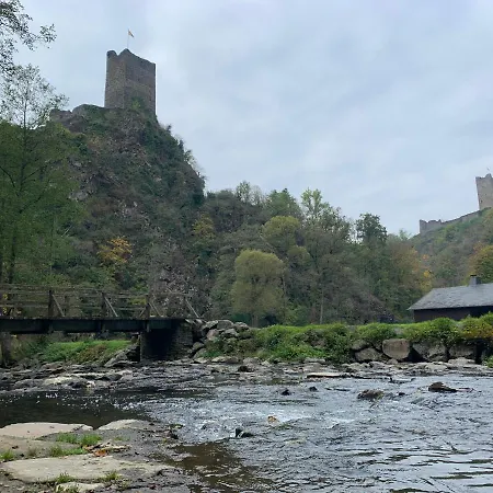 Backesgarten Für 22 Personen Сasa de vacaciones *