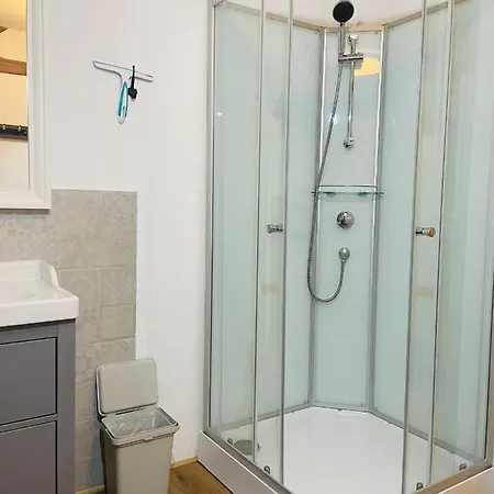 Backesgarten Für 22 Personen Сasa de vacaciones Neichen