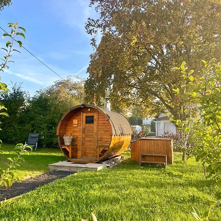 Ferienhaus Backesgarten Für 22 Personen Neichen